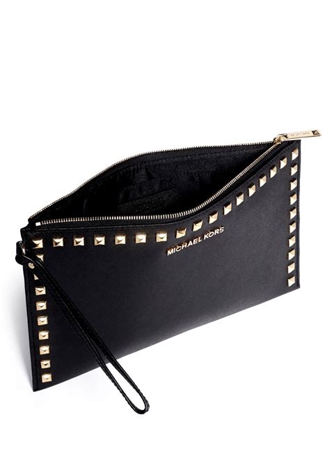 michael kors clutch schwarz sr|Michael Kors studded clutch.